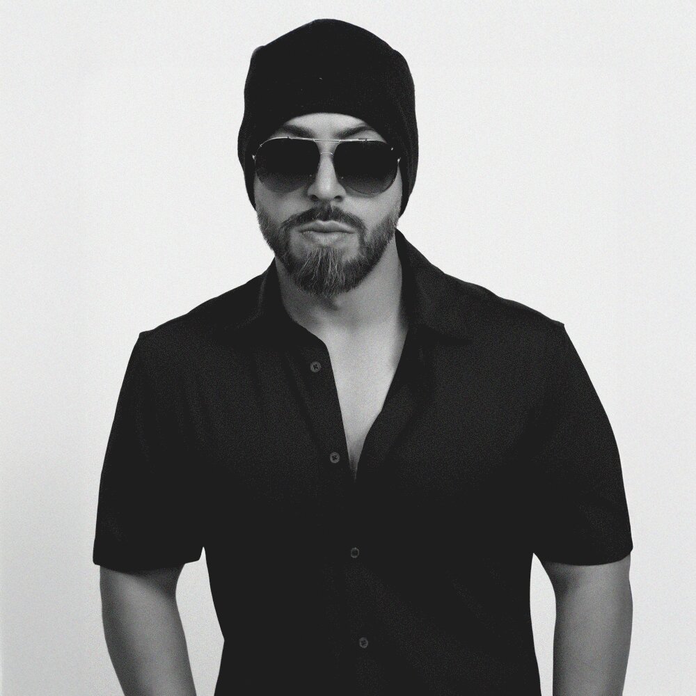 Farshad Vakili